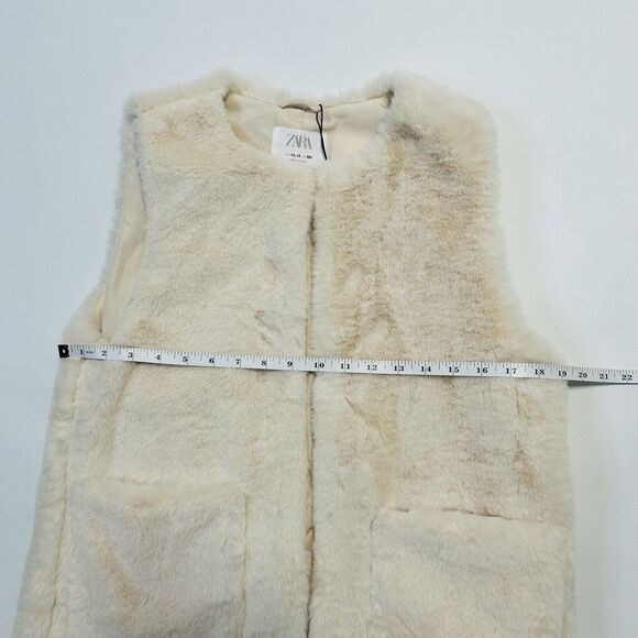 Girls Zara Faux Fur Cream Layering Trendy Warm Vest Pockets SZ 13/14 Year NEW - Picture 11 of 12